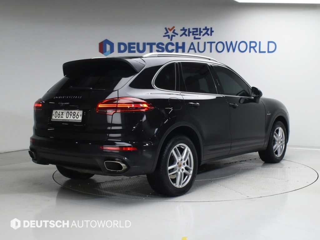 포르쉐 카이엔 뉴 카이엔 3.0 디젤 이미지 2
