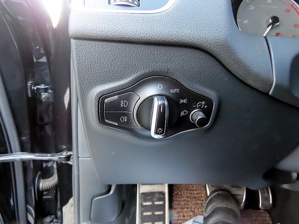 아우디 SQ5 3.0 TDI 콰트로 8R 이미지 12