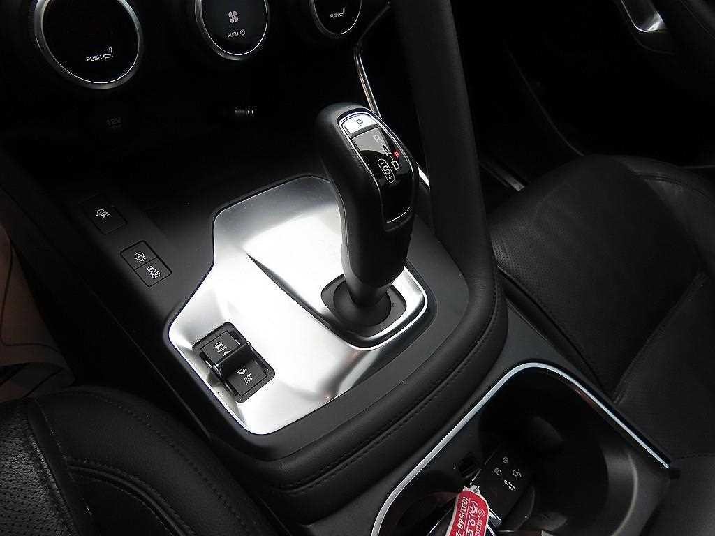 재규어 E-PACE D180 S 이미지 10