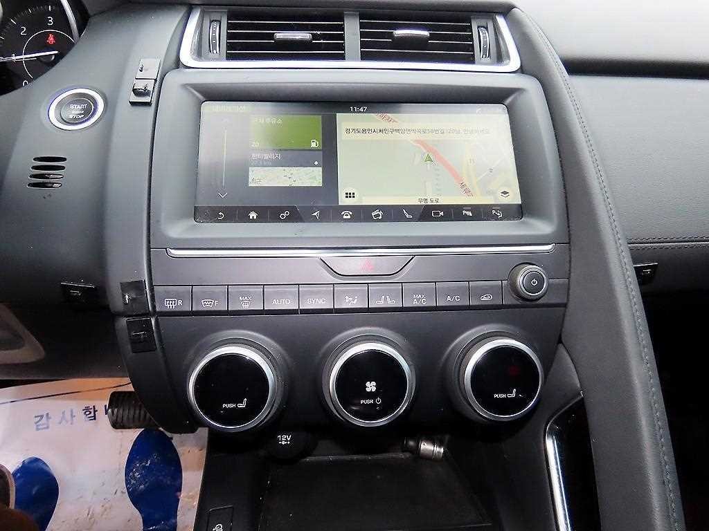 재규어 E-PACE D180 S 이미지 13