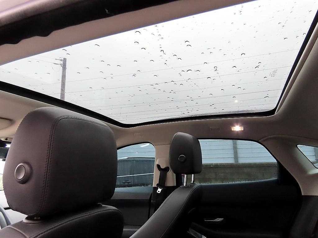 재규어 E-PACE D180 S 이미지 16
