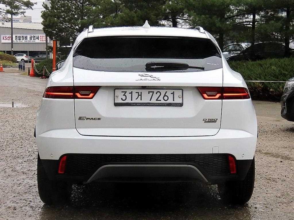 재규어 E-PACE D180 S 이미지 4