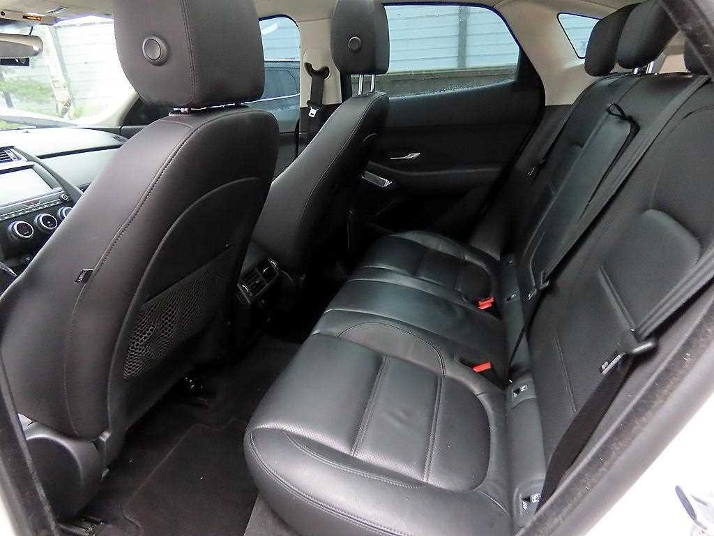 재규어 E-PACE D180 S 이미지 6