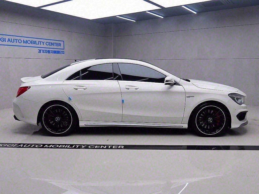 벤츠 CLA 클래스 CLA클래스 CLA 45 AMG 4MATIC 이미지 2