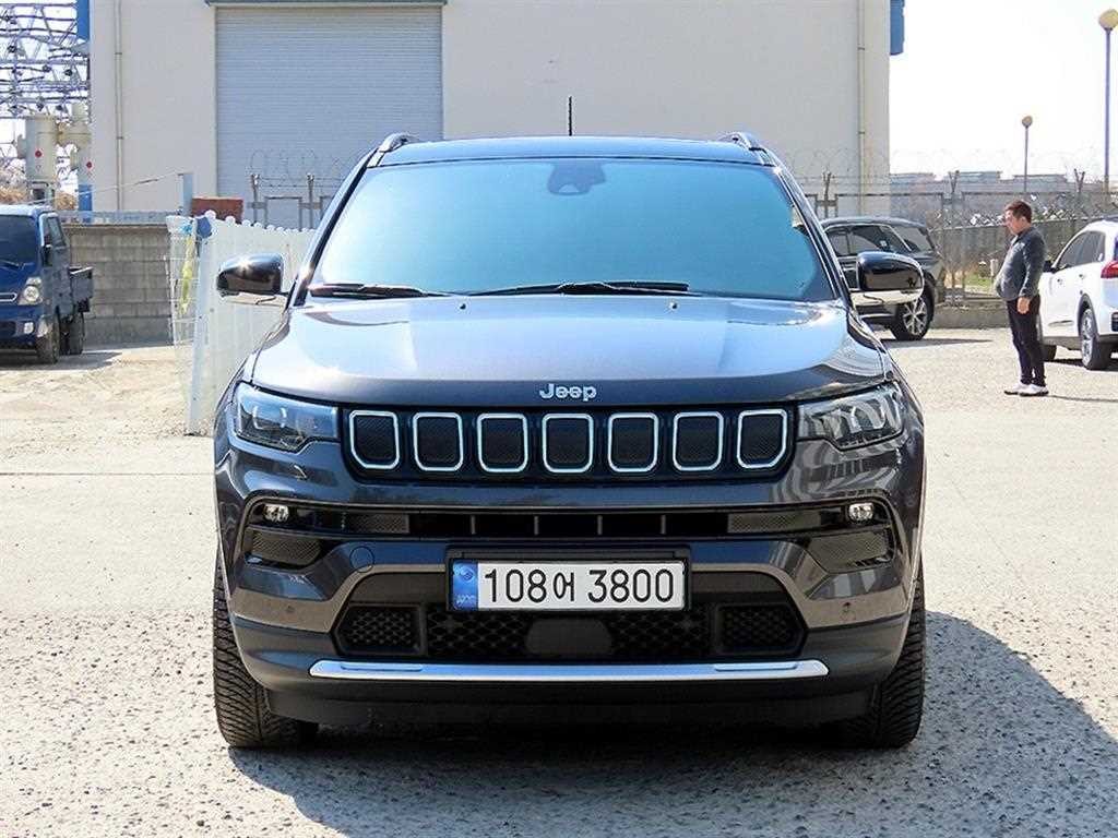 지프 컴패스 컴패스 2세대 2.4 AWD 리미티드 이미지 1