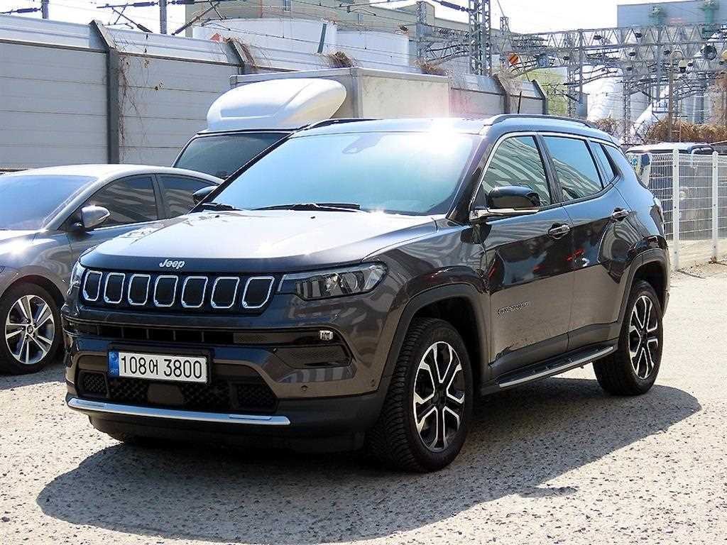지프 컴패스 컴패스 2세대 2.4 AWD 리미티드 이미지 2