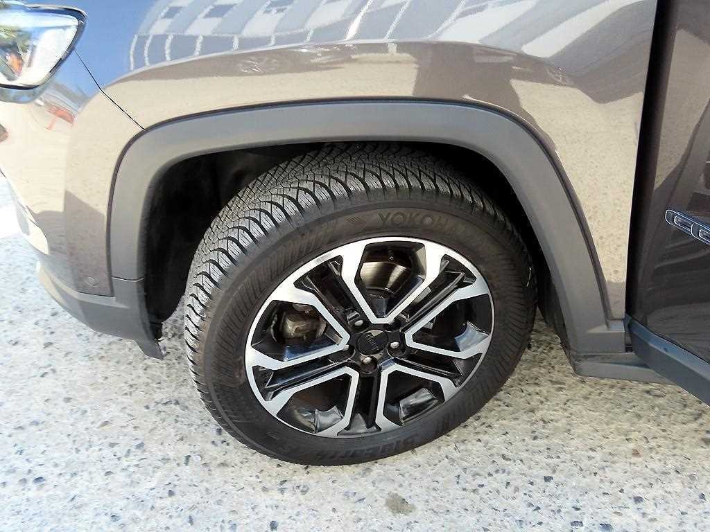 지프 컴패스 컴패스 2세대 2.4 AWD 리미티드 이미지 20