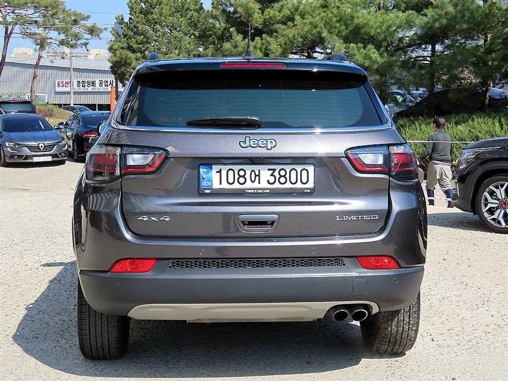 지프 컴패스 컴패스 2세대 2.4 AWD 리미티드 이미지 4