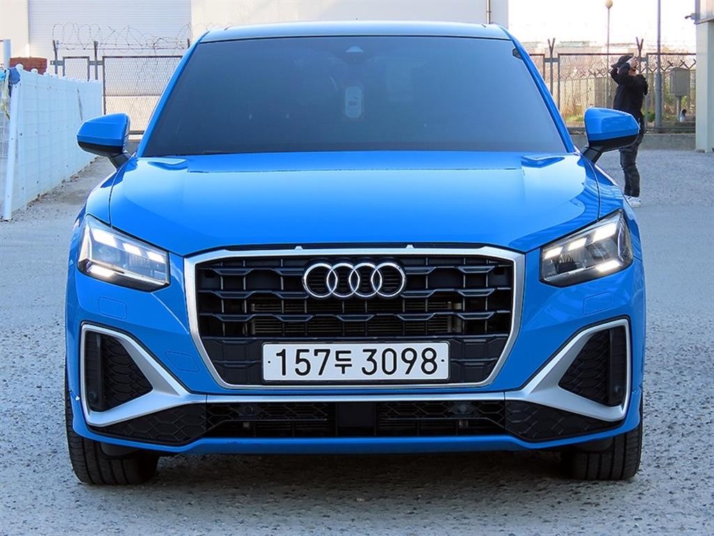 아우디 Q2 35 TDI 프리미엄 이미지 1