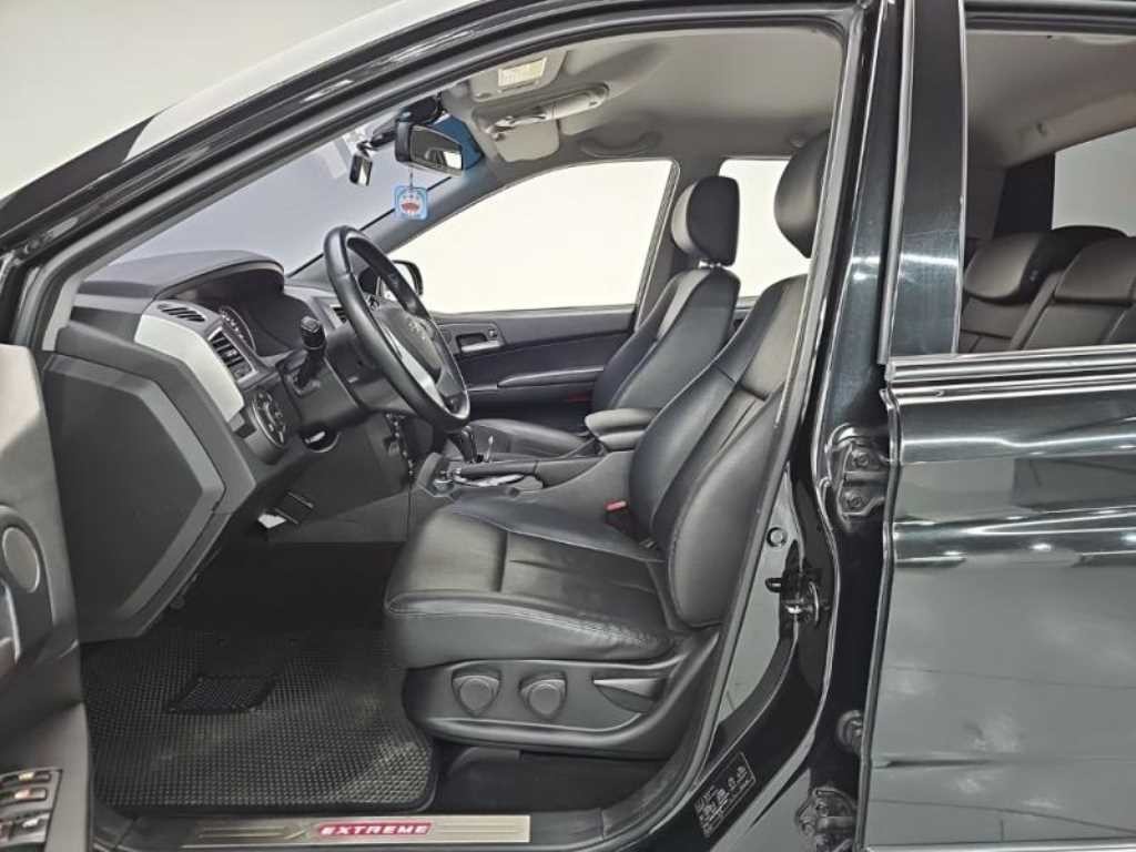 KG모빌리티(쌍용) 코란도 코란도스포츠 디젤 4WD CX7 클럽 이미지 18
