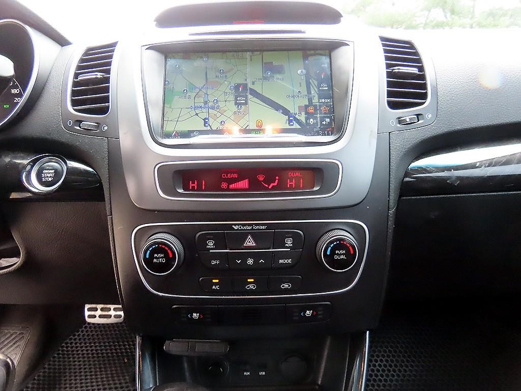 기아 쏘렌토 뉴 쏘렌토 R 2WD 2.0 프레스티지 이미지 14