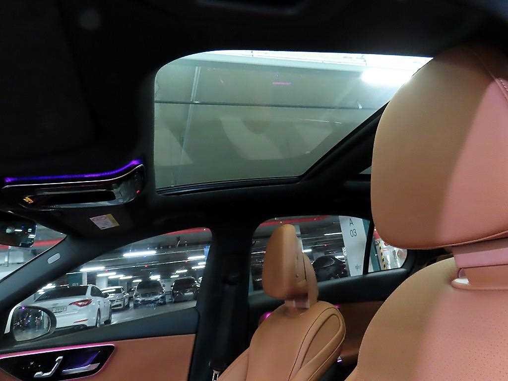 벤츠 C 클래스 C클래스 W206 C300 4MATIC 아방가르드 이미지 17