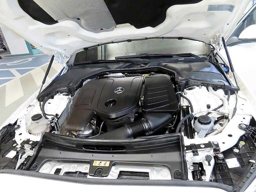 벤츠 C 클래스 C클래스 W206 C300 4MATIC 아방가르드 이미지 19