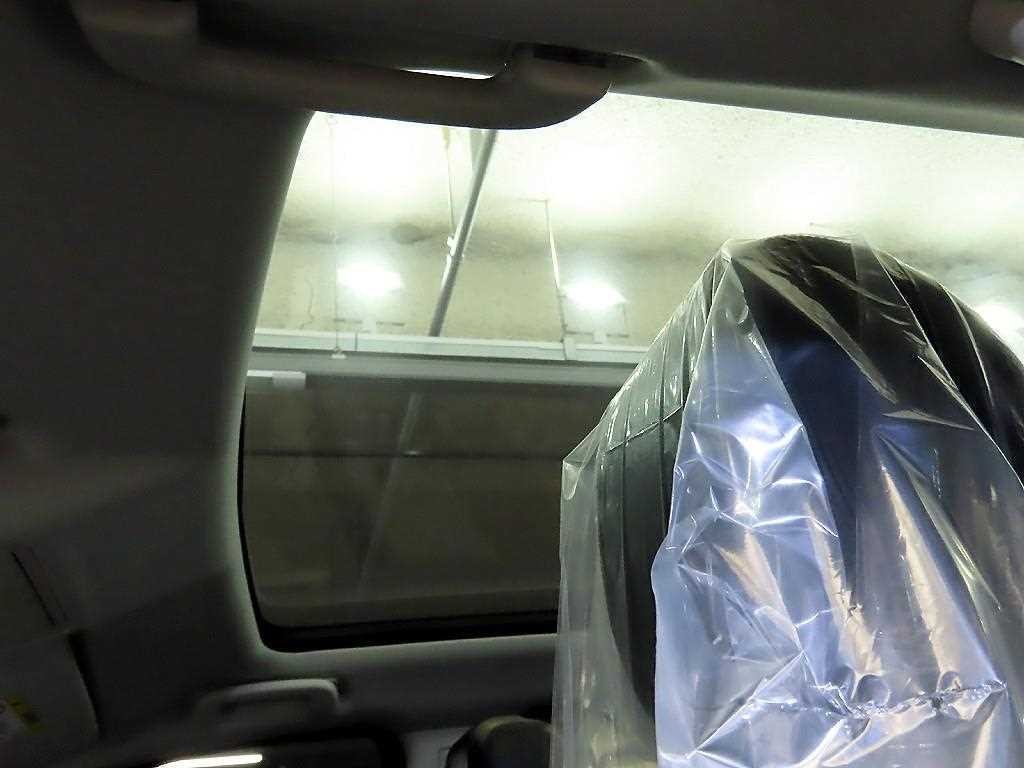 랜드로버 디스커버리 스포츠 디스커버리 스포츠 2세대 P250 SE 이미지 16