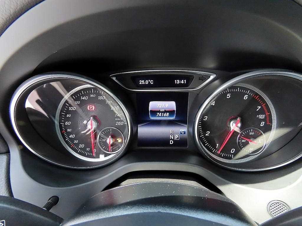 벤츠 GLA 클래스 GLA클래스 X156 GLA250 4MATIC 이미지 9
