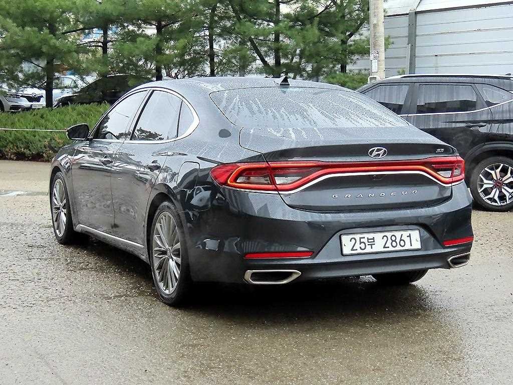 현대 그랜저 그랜저 IG 3.3 GDI 셀러브리티 이미지 3
