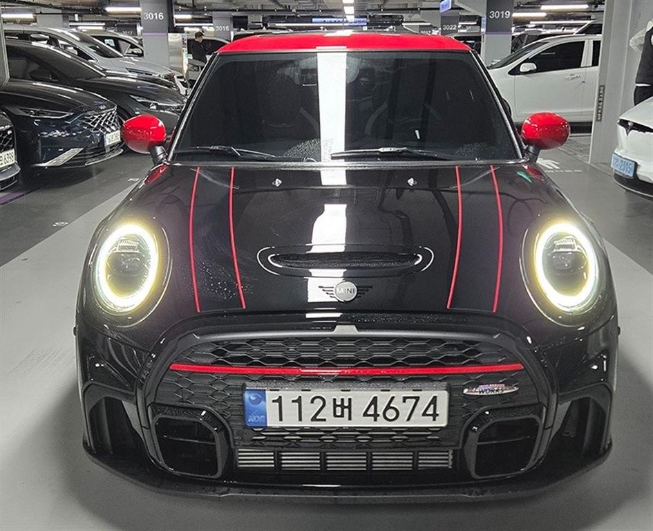 미니 쿠퍼 쿠퍼 S JCW 이미지 1