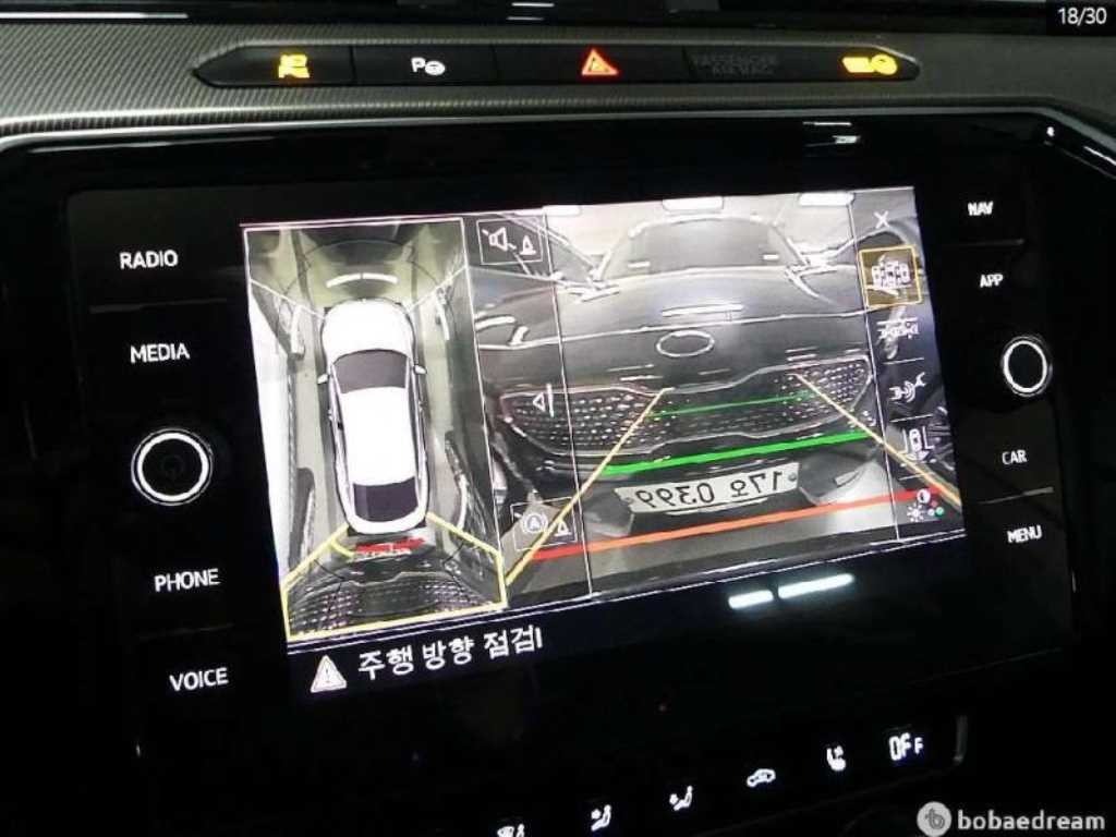 폭스바겐 아테온 2.0 TDI 엘레강스 프레스티지 이미지 13