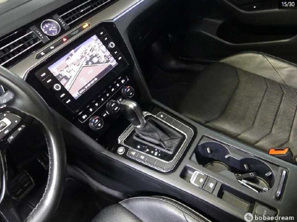 폭스바겐 아테온 2.0 TDI 엘레강스 프레스티지 이미지 15