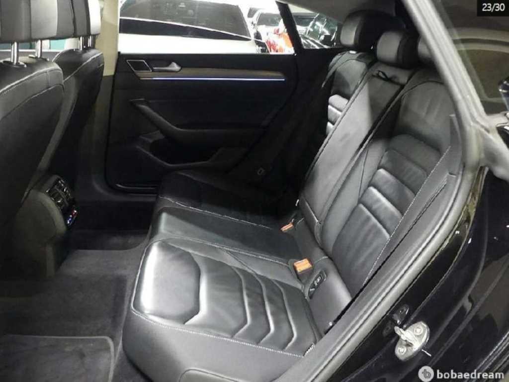 폭스바겐 아테온 2.0 TDI 엘레강스 프레스티지 이미지 17