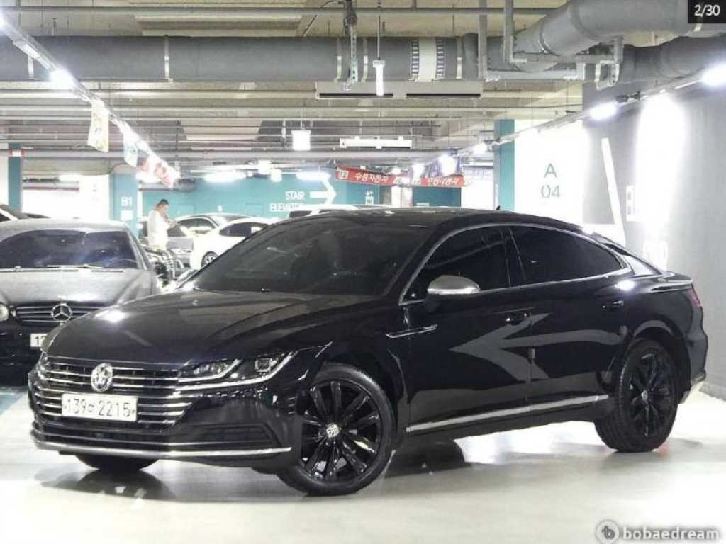폭스바겐 아테온 2.0 TDI 엘레강스 프레스티지 이미지 2