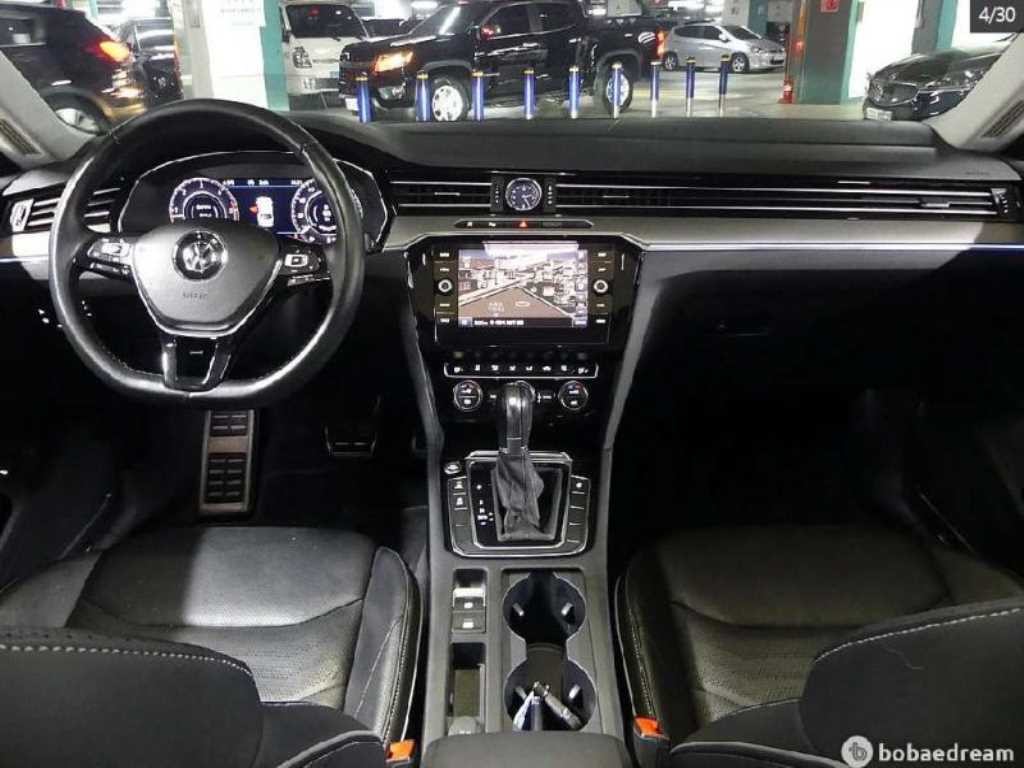 폭스바겐 아테온 2.0 TDI 엘레강스 프레스티지 이미지 5