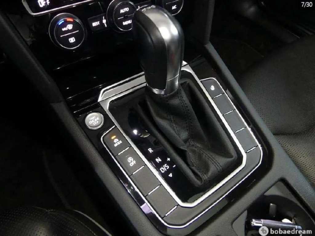 폭스바겐 아테온 2.0 TDI 엘레강스 프레스티지 이미지 8