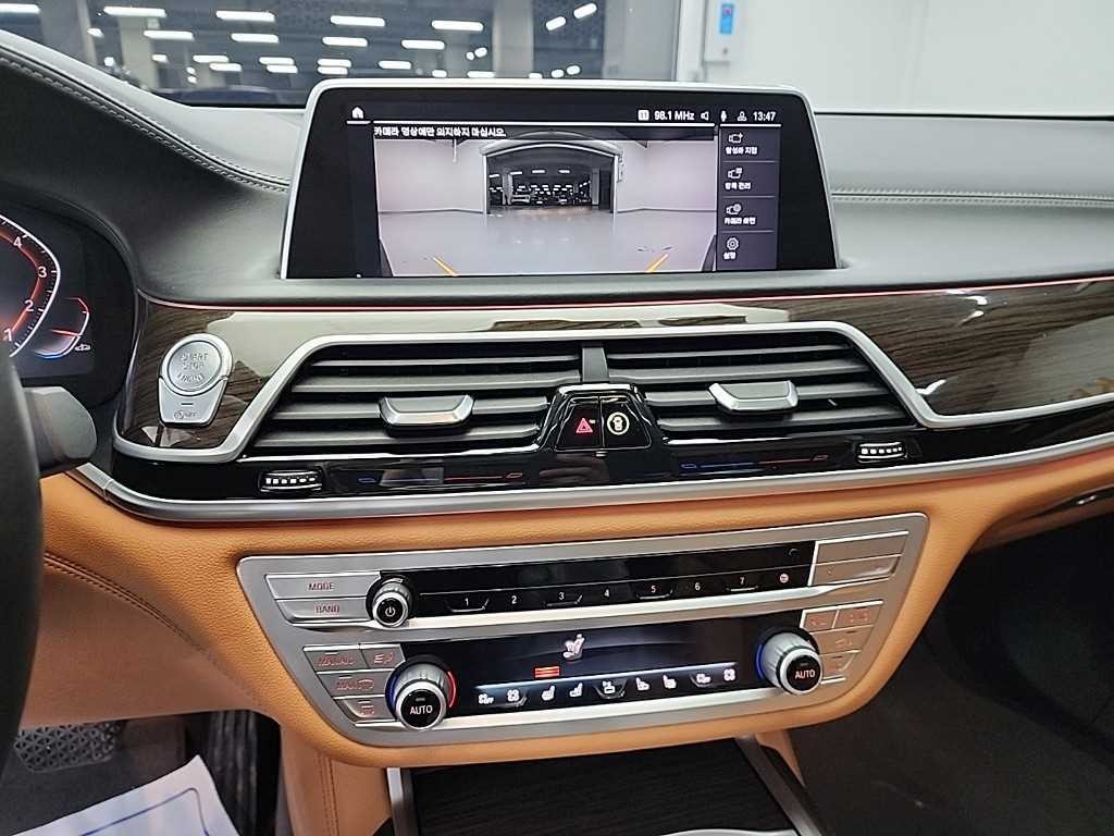 BMW 7시리즈 7시리즈 (G11) 740i 디자인 퓨어 엑설런스 이미지 10