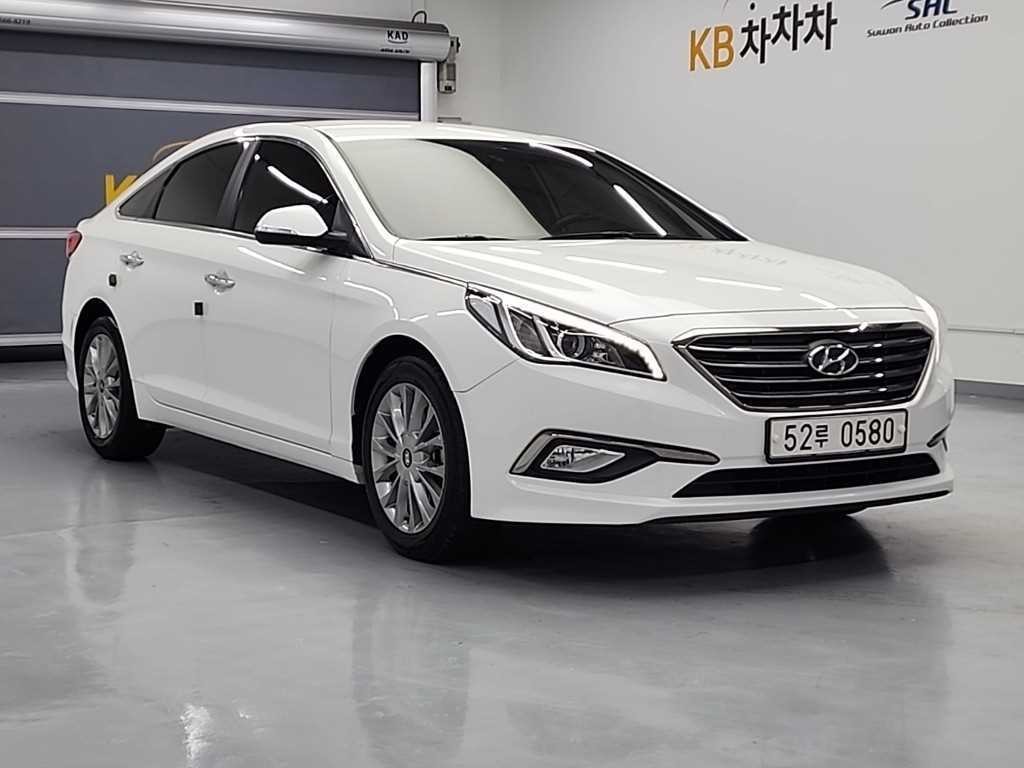현대 쏘나타 LF 쏘나타 1.7 E-VGT 스타일 이미지 4