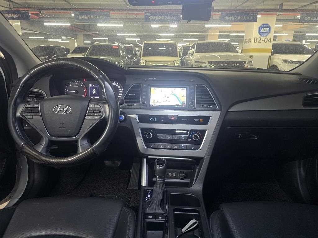 현대 쏘나타 LF 쏘나타 1.7 E-VGT 스타일 이미지 5