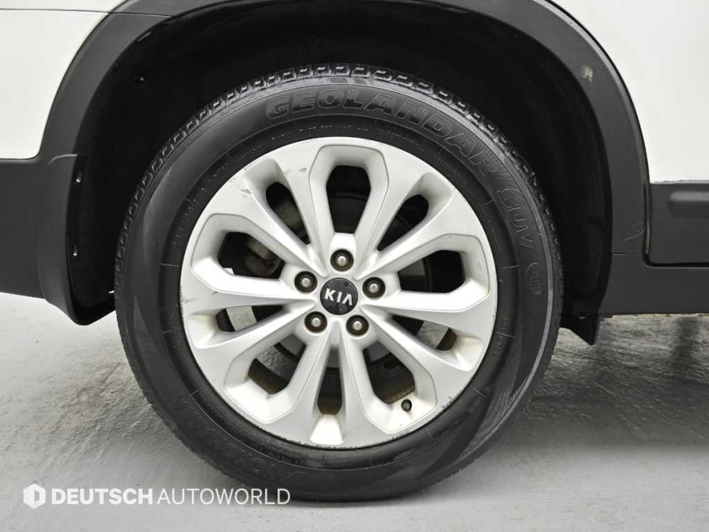 기아 쏘렌토 뉴 쏘렌토 R 2WD 2.0 럭셔리 이미지 5
