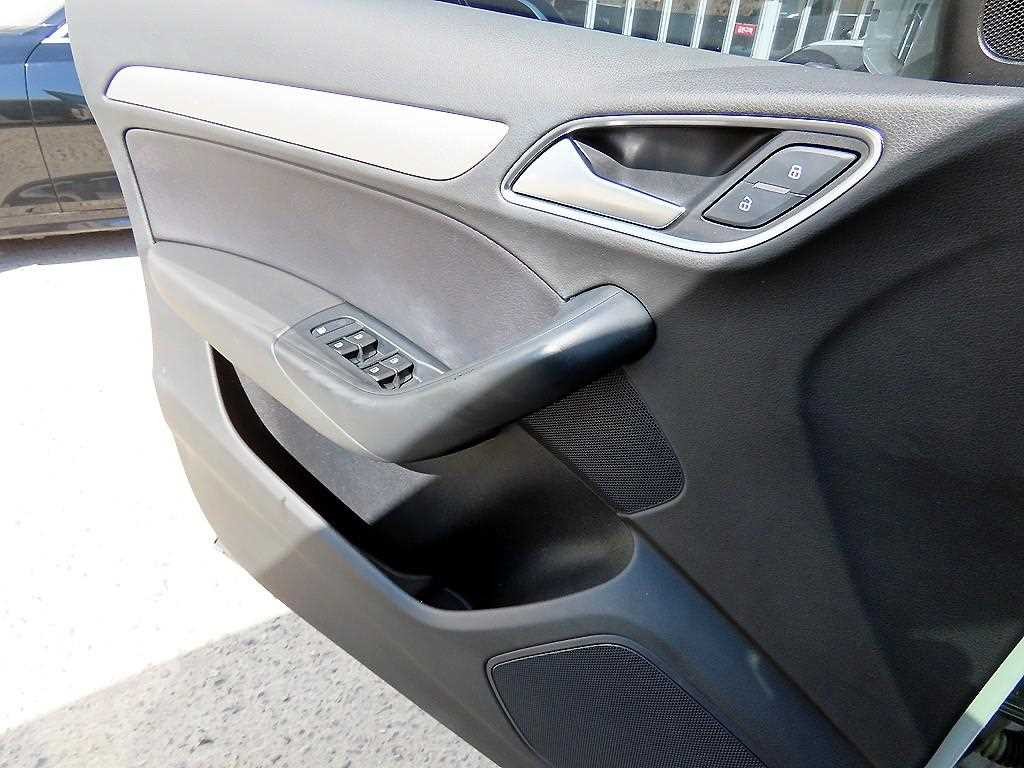 아우디 Q3 2.0 TDI 콰트로 오프로드 이미지 11