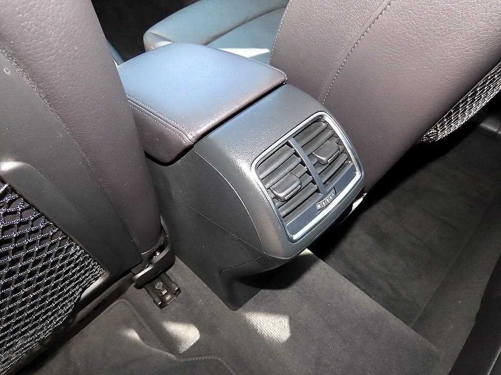 아우디 Q3 2.0 TDI 콰트로 오프로드 이미지 17