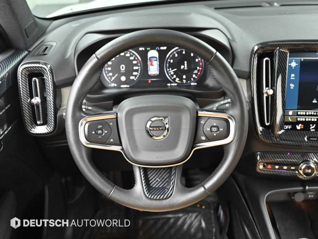 볼보 XC40 B4 AWD R-디자인 이미지 13