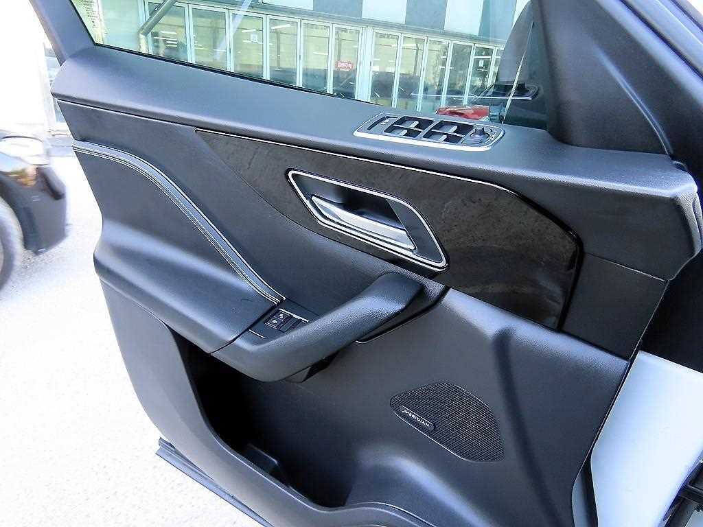 재규어 F-PACE 20d R-Sport 이미지 11