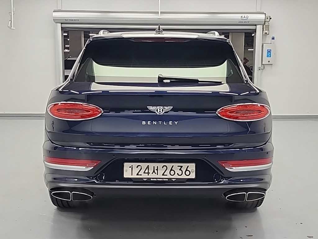 벤틀리 벤테이가 4.0 V8 아주르 이미지 2