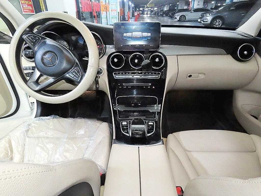벤츠 C 클래스 C클래스 W205 C220 d 아방가르드 이미지 1
