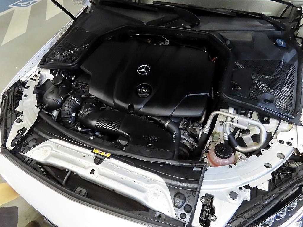 벤츠 C 클래스 C클래스 W205 C220 d 아방가르드 이미지 19