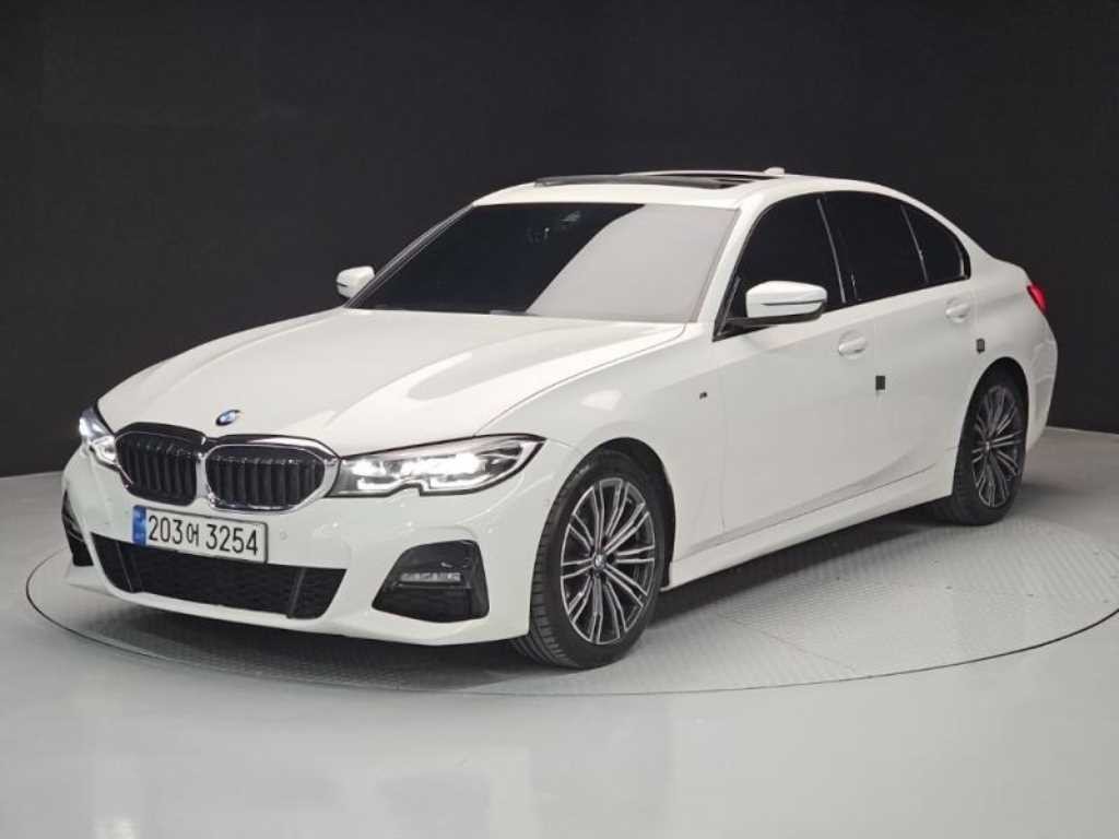 BMW 3시리즈 3시리즈 (G20) 320i M 스포츠 이미지 1