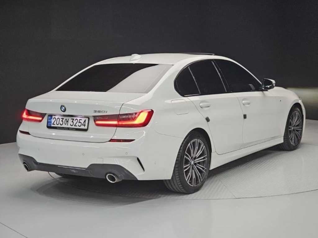 BMW 3시리즈 3시리즈 (G20) 320i M 스포츠 이미지 4