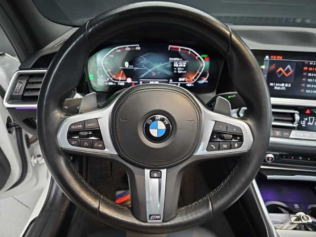 BMW 3시리즈 3시리즈 (G20) 320i M 스포츠 이미지 7
