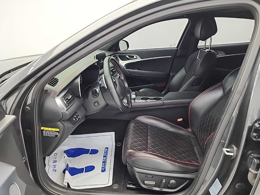 제네시스 G70 3.3T 스포츠 AWD 프레스티지 이미지 11
