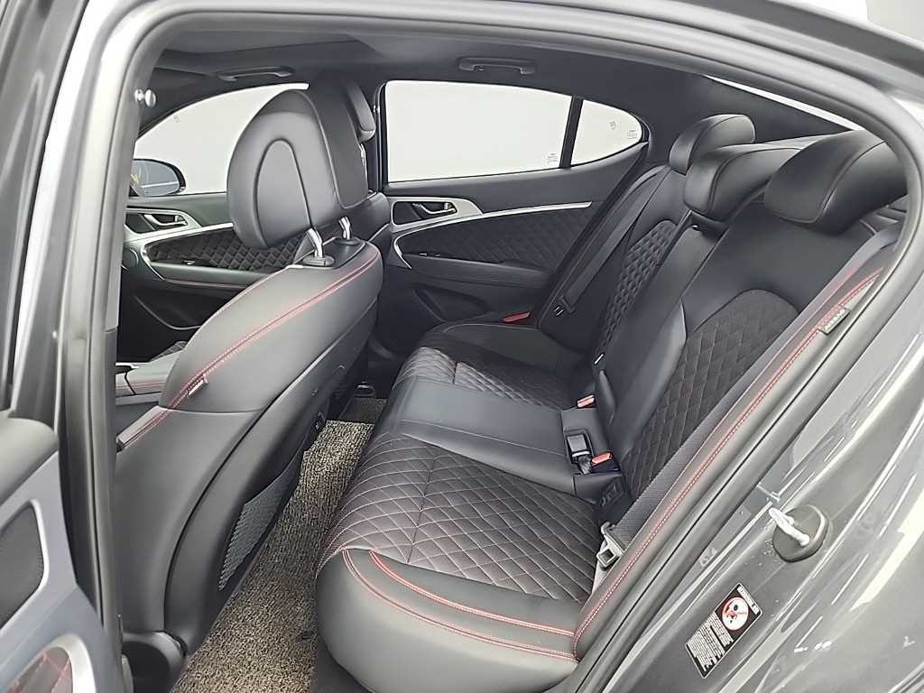 제네시스 G70 3.3T 스포츠 AWD 프레스티지 이미지 12