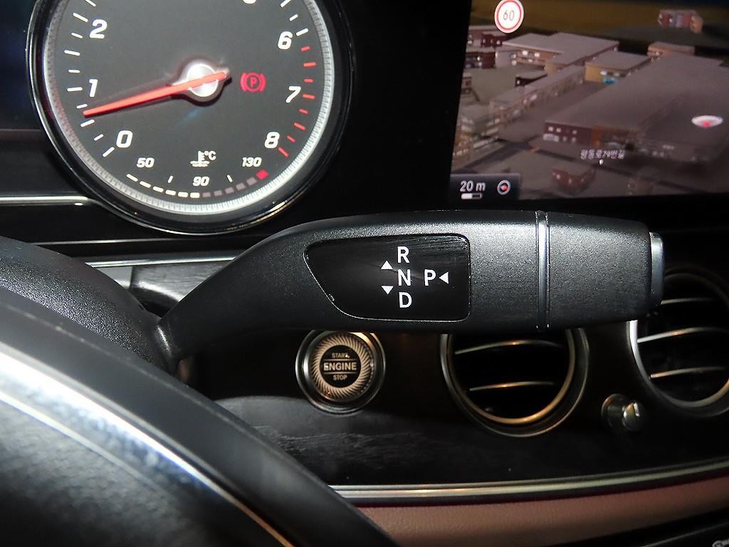 벤츠 E 클래스 E-클래스 W213 E200 아방가르드 이미지 12