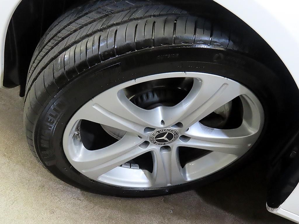 벤츠 E 클래스 E-클래스 W213 E200 아방가르드 이미지 20