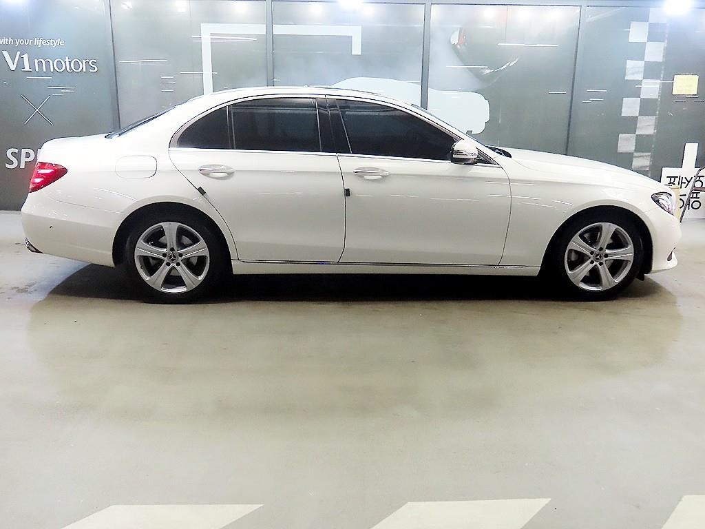 벤츠 E 클래스 E-클래스 W213 E200 아방가르드 이미지 3