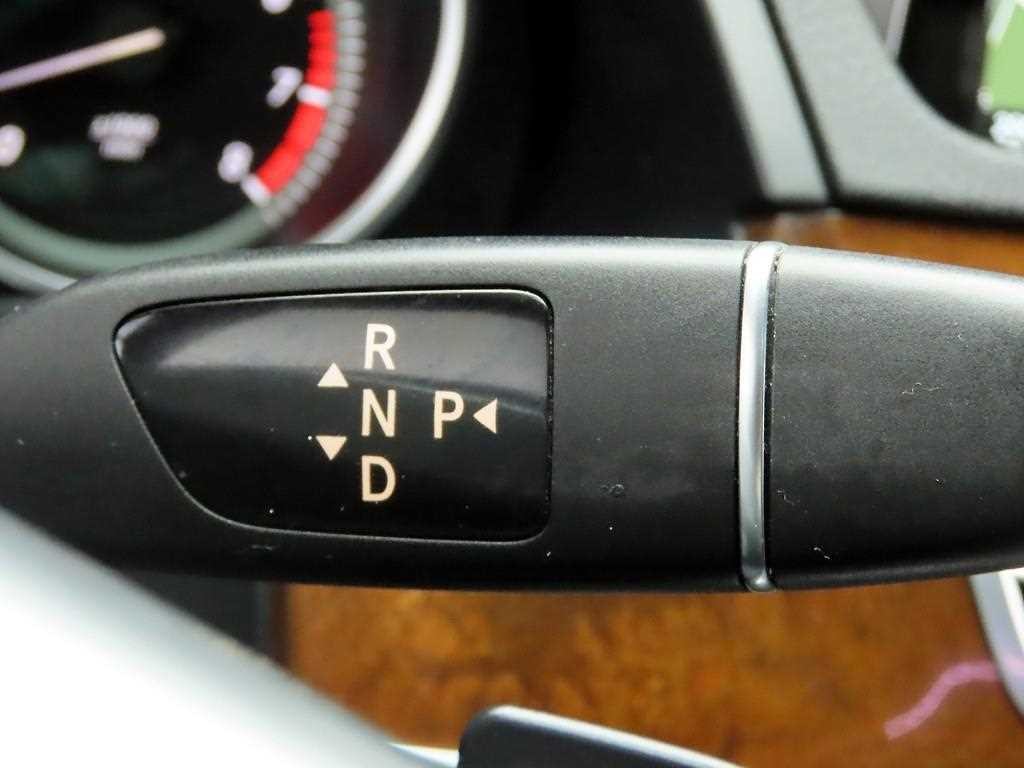 벤츠 E 클래스 E-클래스 W212 E300 엘레강스 이미지 11