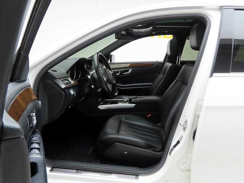 벤츠 E 클래스 E-클래스 W212 E300 엘레강스 이미지 13