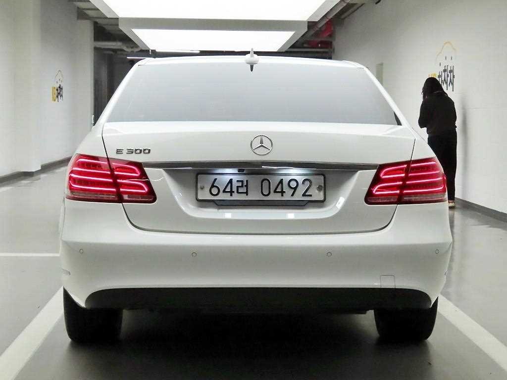 벤츠 E 클래스 E-클래스 W212 E300 엘레강스 이미지 3