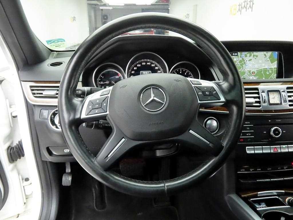 벤츠 E 클래스 E-클래스 W212 E300 엘레강스 이미지 7